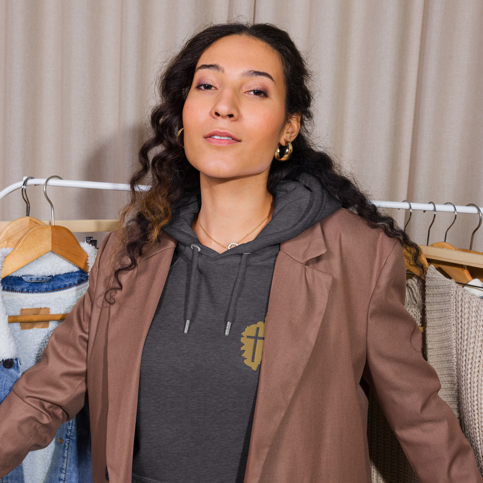 Sweat à capuche Quasquara écologique – Image 5